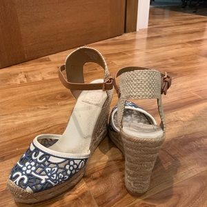 Tory Burch summer wedges!